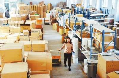 許昌跨境電商發(fā)展勢頭強(qiáng)勁 企業(yè)突破2000家，交易額穩(wěn)居全省第二，實(shí)業(yè)投資熱潮興起